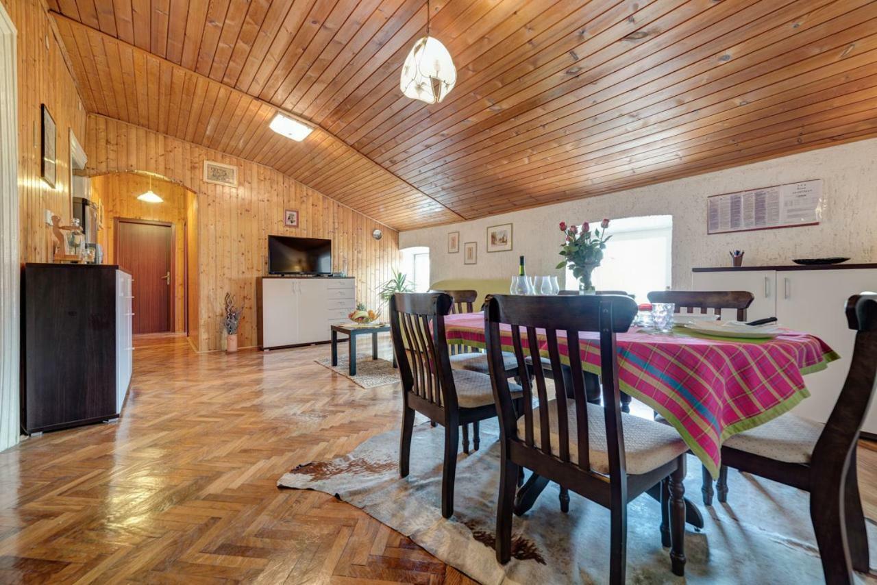 D&L Apartment In Center Πούλα Εξωτερικό φωτογραφία